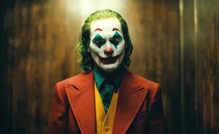 MichaelYoun's tweet photo. Après avoir vu la performance de #JoaquinPhœnix dans #Joker, je crois que je n’ai plus le droit de dire que je suis comédien...😱
#Genius #masterpiece #scotché https://t.co/ofblXpGjtv