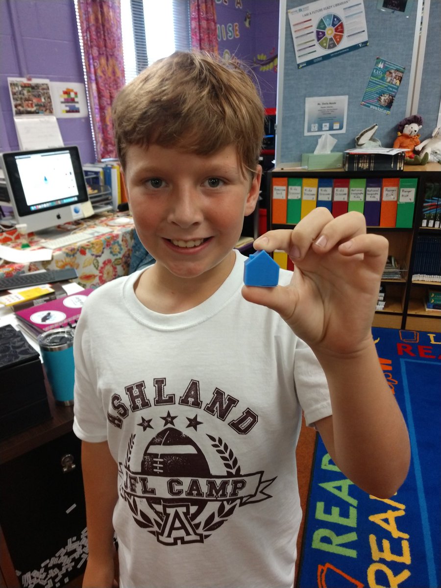 crs_library's tweet photo. Our first 3D printer project! We are starting small, but the kids were really excited to print their house designs. #ashlandproud #ekasl #kylchat #charlesrusselltribe https://t.co/WTZX94BHbJ