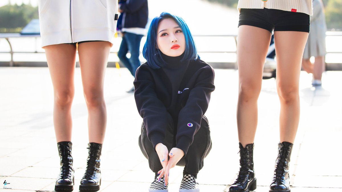 SY_Lullaby's tweet photo. 191009 드림캐쳐 시연 쇼챔피언 미니팬미팅

#드림캐쳐 #시연
#Dreamcatcher #siyeon
@hf_dreamcatcher https://t.co/JzZganol26