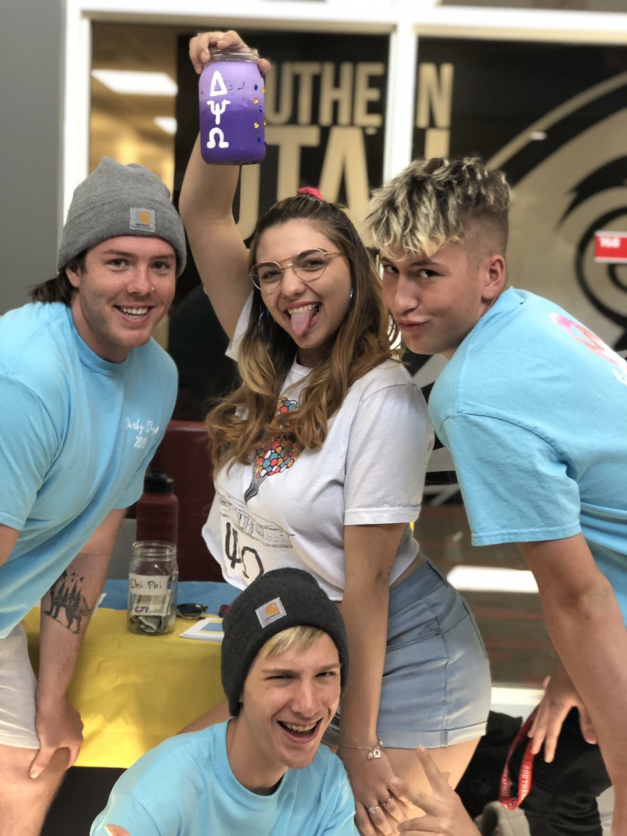 KyaNaranjo's tweet photo. Wow look at my cute team🥺💜 Minute to win it games tonight @6pm in the Cedar Breaks room!
Do you hate cancer? Then help us raise money for the Huntsman Cancer Institute to destroy it !! click the link in my bio💛💙
#DPOsDestroyCancer
#generationtoendcancer https://t.co/2OpigqL6vU