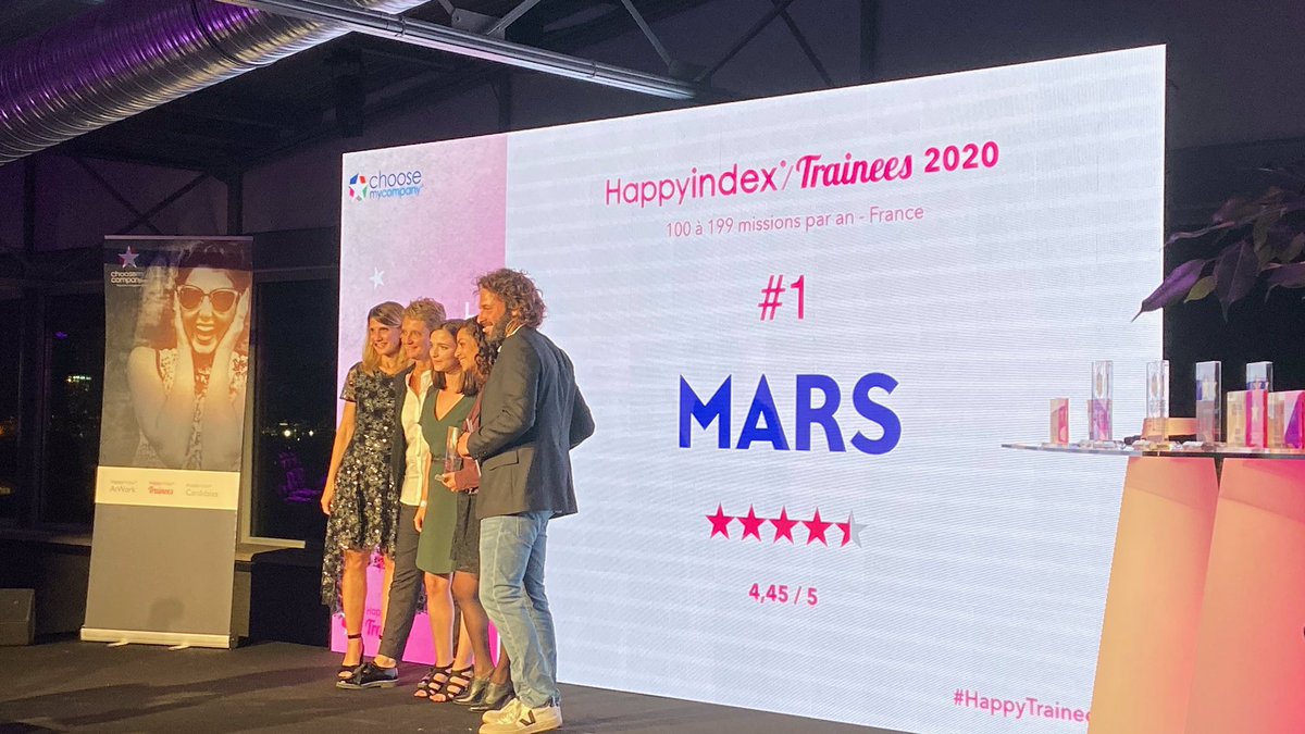 Ms_Axelle's tweet photo. Remise des trophées HappyIndex Trainees @choosemycompany par Marie-Liesse DOUROUX, responsable entreprises #IESEG, aux entreprises proposant 100 à 199 missions par an : 
🥉@AvanadeFrance 
🥈@HEINEKENFrance 
🥇@MarsFranceRH 
Toutes nos félicitations aux lauréats ! https://t.co/SzryrNajRU