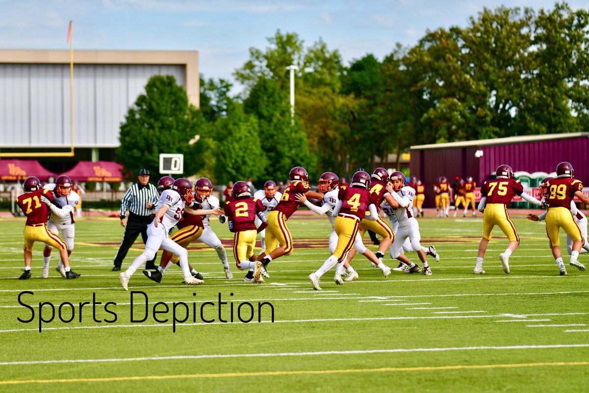 SDepiction's tweet photo. .@LAFootballAC Freshman πβ23 had a W over Brother Rice 23-7 and held off The Crusaders till the 4th Q! πβ23 set The Tone for The Ramblerβs Sweep! Next up Benet Academy, kickoff 9:00 @ Home. #FutureLAVarsity #RamblerProud #FreshmanFootball @coachbamoore @LoyolaAcademy https://t.co/Ze9fqWLgsE