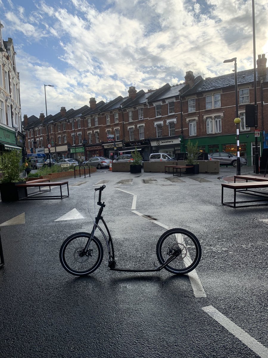 For those of you commuting, a folding scooter should enable you to navigate the city with ease – skipping crowded buses and passing busy traffic jams. Once you get to work, simply fold up your scooter and pop it under your desk, safely secured and ready for the ride home.