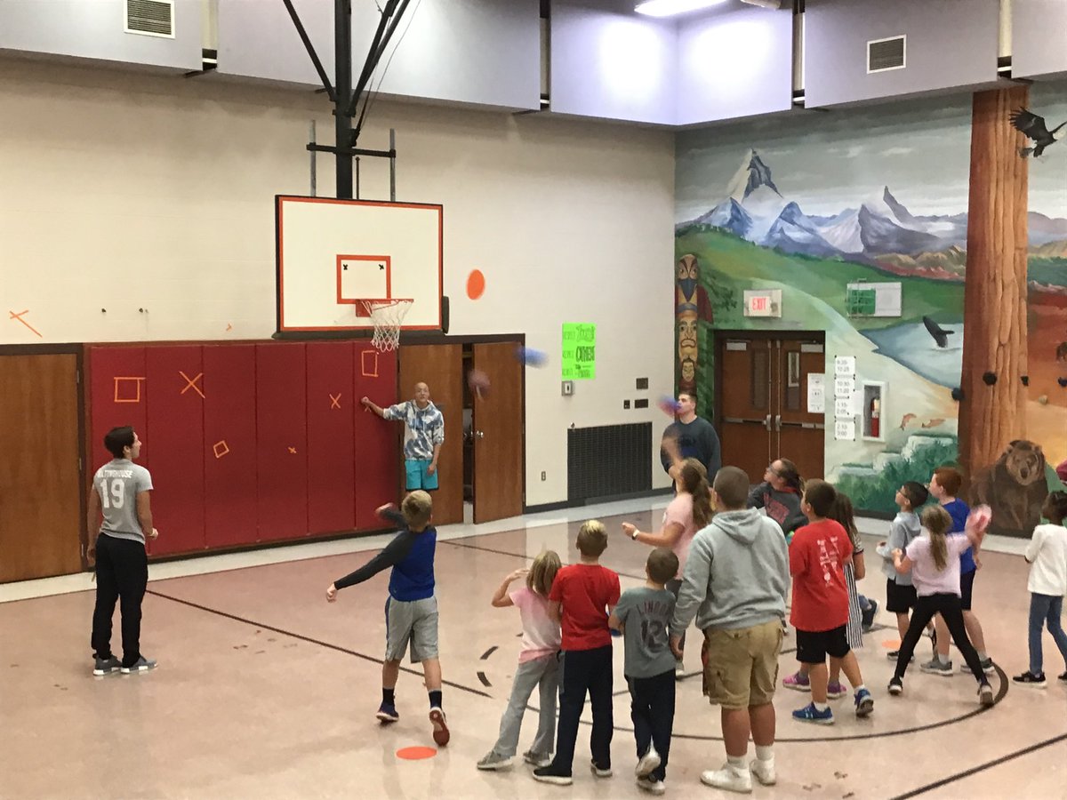 Amazing day in Coaching &amp; Leadership: set an attendance record with our <a href="/SciotoDarbyElem/">SciotoDarbyElem</a> <a href="/HilliardSACC/">Hilliard SACC</a> students, had great energy in some creative team building activities including “Football toss skeet-shooting!” Way to bring it!! <a href="/HCSD_ILC/">The Innovation Campus</a>