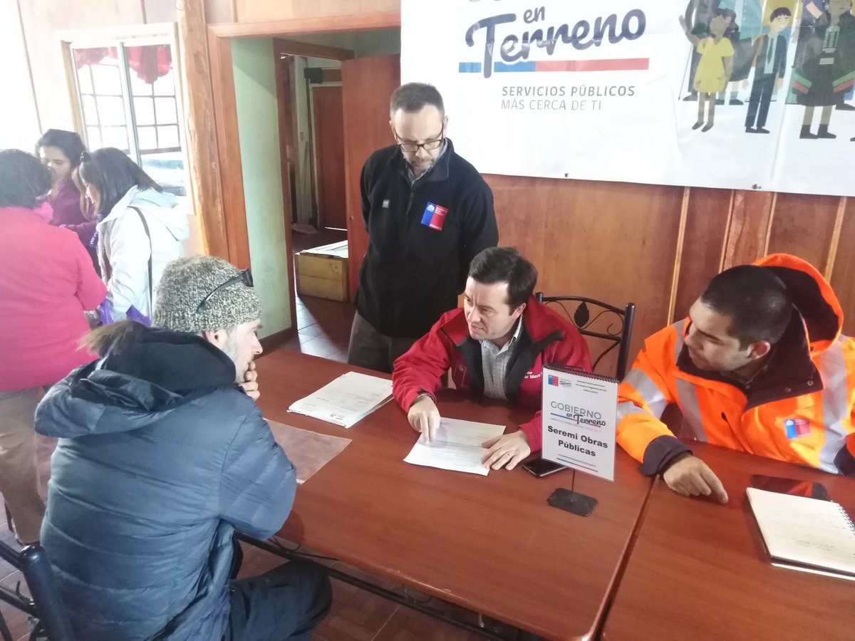 MOPAysen's tweet photo. #GobiernoEnTerreno #PuertoRioTranquilo #SeremiMopAysén @NMeraGobernador #DirectorVialidad #DirectorDOP https://t.co/o3XHQ1SIY6