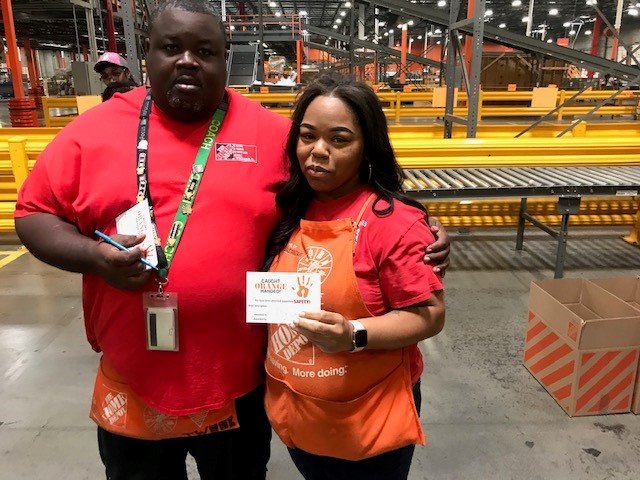 APRon_Rood's tweet photo. Safe Associates found in all departments. #Caughtorangehanded #infocus #SafetyFirst #SCAPchat https://t.co/l6LgUaIgIf
