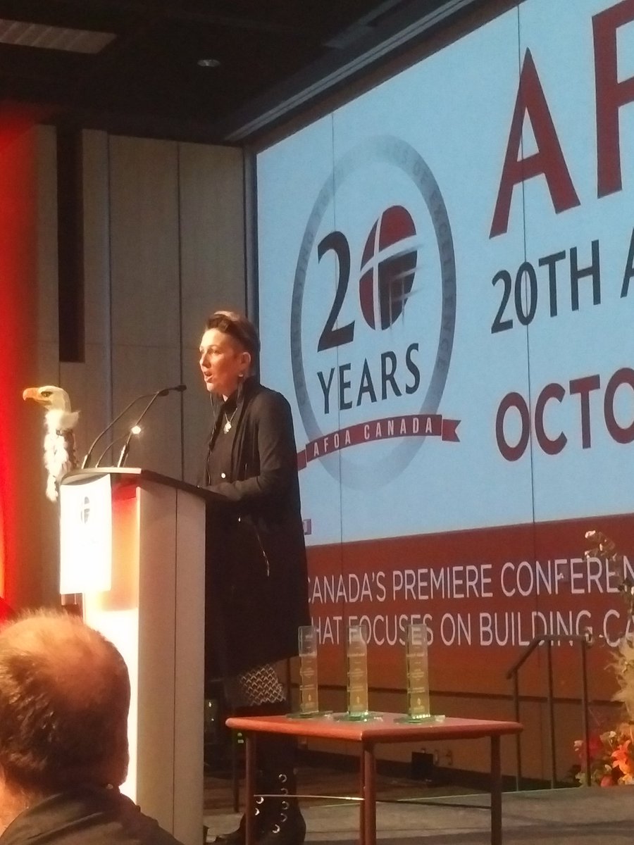 Lisa Mooney of <a href="/NutrienLTD/">Nutrien</a> presenting the Indigenous Youth Financial Management Awards at #AFOA2019 . A highlight of the event.