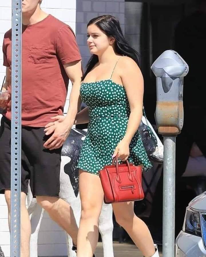 طبعا دا حاسس بفخر لا يوصف