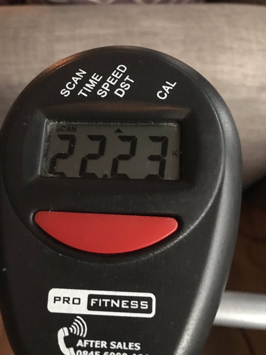 coleary39's tweet photo. Had a day off yesterday.. but back on it today 👍 22.23km on bike today @clarlodge #hardworktoday #clmpfc #pledge10000 https://t.co/UzRi44EIV7