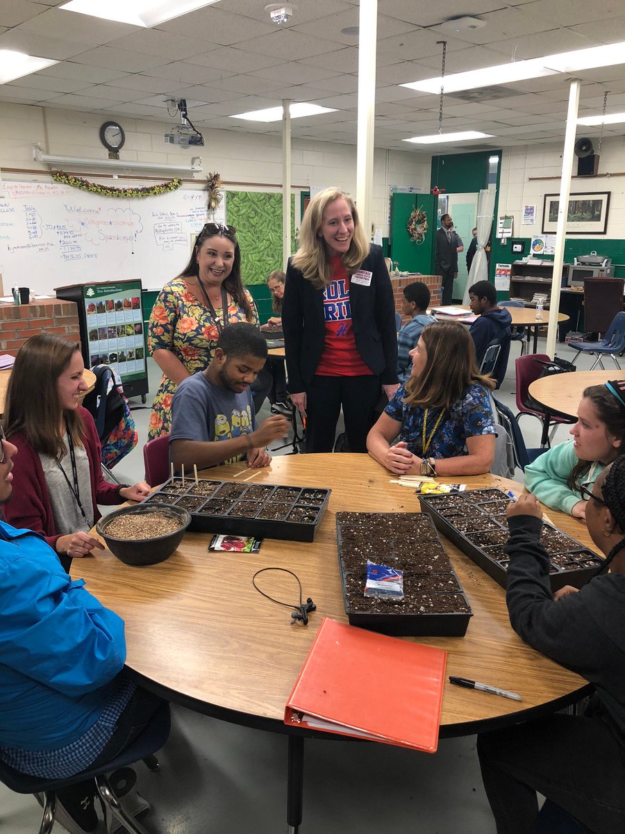 RepSpanberger's tweet photo. @HenricoSchools Thank you to the Hermitage faculty, students, &amp; administrators who shared their time today and showed me how @HenricoSchools are helping our #VA07 students get #LifeReady! I enjoyed spending time with the greenhouse management, automotive tech, and veterinary science classes. https://t.co/N5782j0w6P
