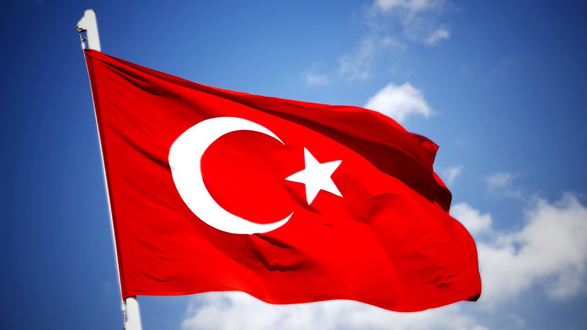 Halkbank's tweet photo. Kalbimiz ve dualarımız #BarışPınarıHarekatı’nda görev alan şanlı ordumuzla birlikte! Yolunuz açık olsun. 🇹🇷 https://t.co/bYD2wEIAhF