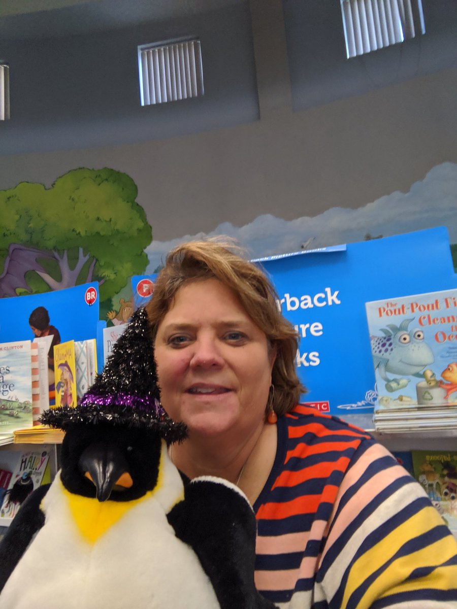 PrincipalMCB's tweet photo. Where's Percy? I found him helping out in the clinic! Where will he be off to next? @CME_Tigers @librarytime04 @AP_JackieBoyd https://t.co/qRcgbJ2moW