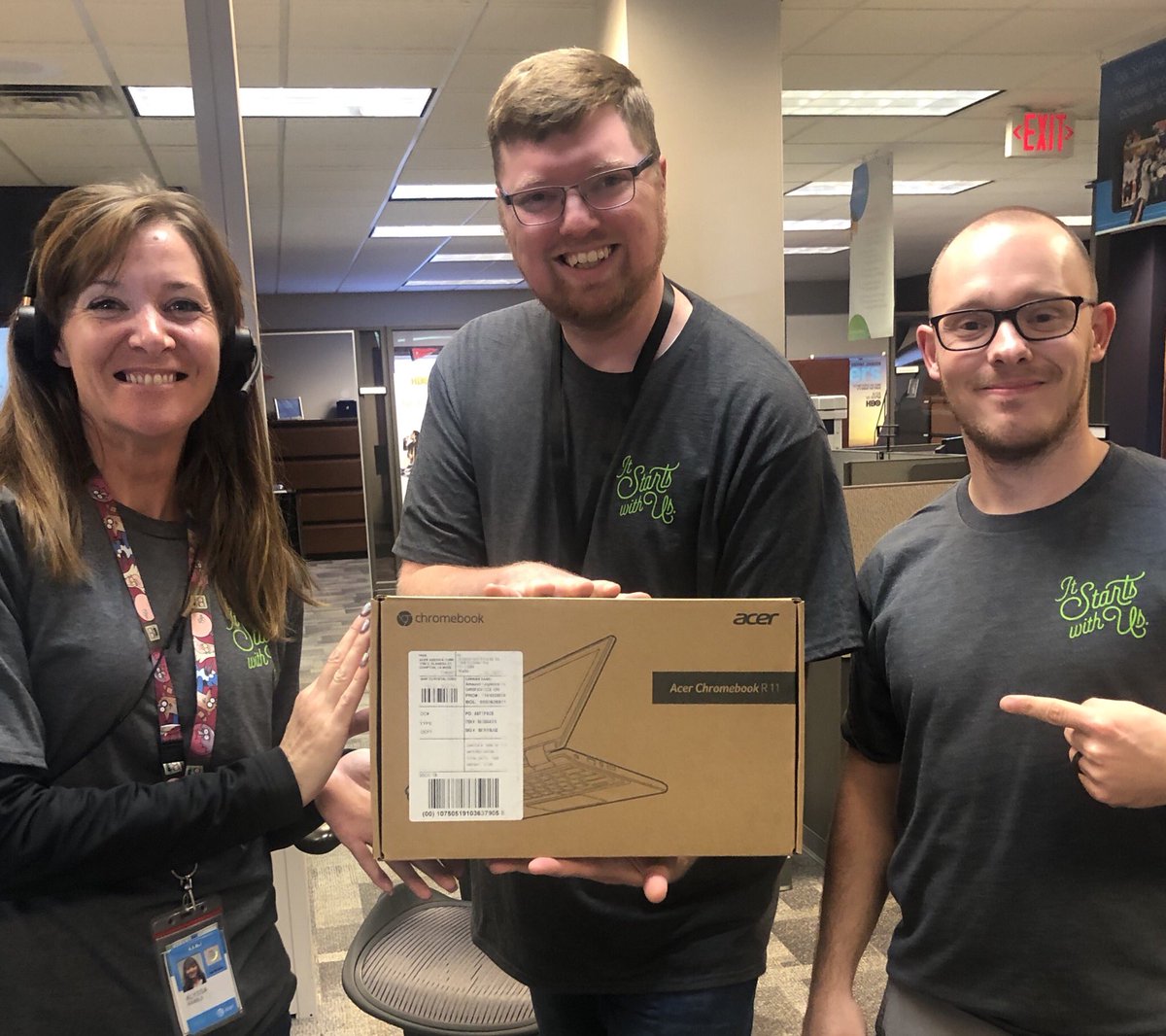 Prize Patrol strikes again in Boardman! <a href="/ShellyBradley15/">Shelly Bradley</a> <a href="/carawfields/">Cara Fields</a> #SeptemberSales