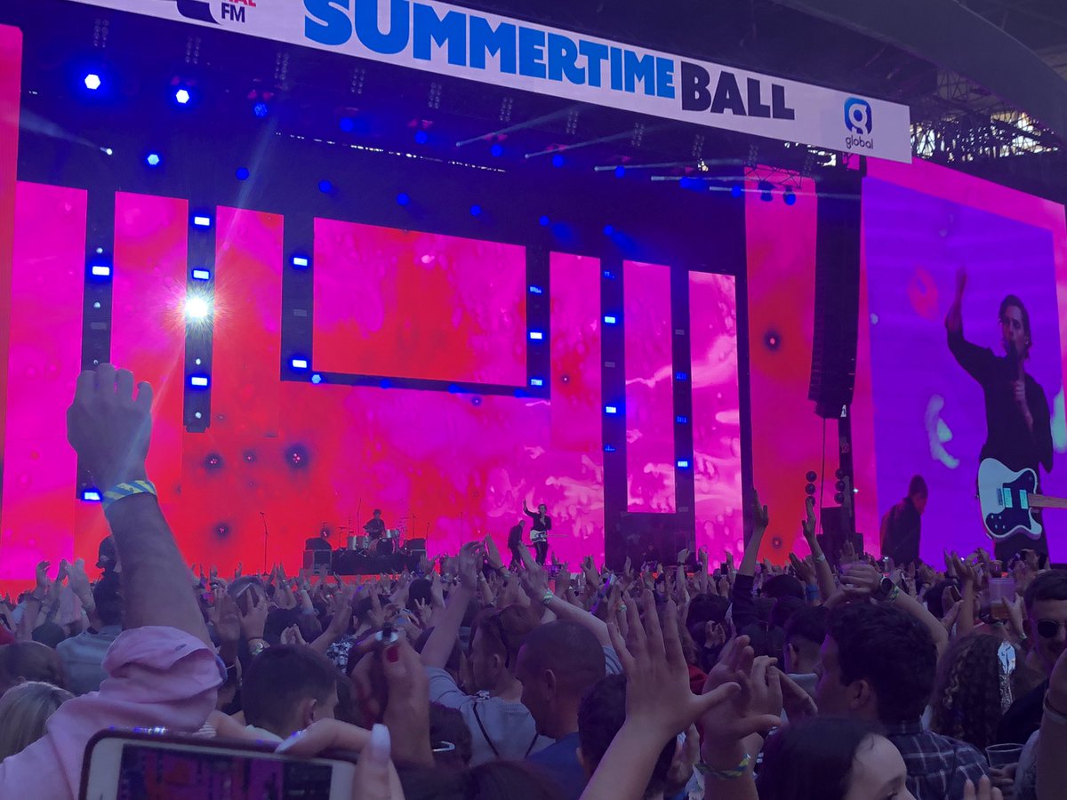 vaporhannah's tweet image. #Thankyou5SOS for being the biggest source of my happiness, for the countless amount of friends i’ve made because of you, the ability to travel &amp;amp; see the world. for saving me again &amp;amp; again and being there for me at my worst times and my best. thank you won’t ever be enough❤️❤️