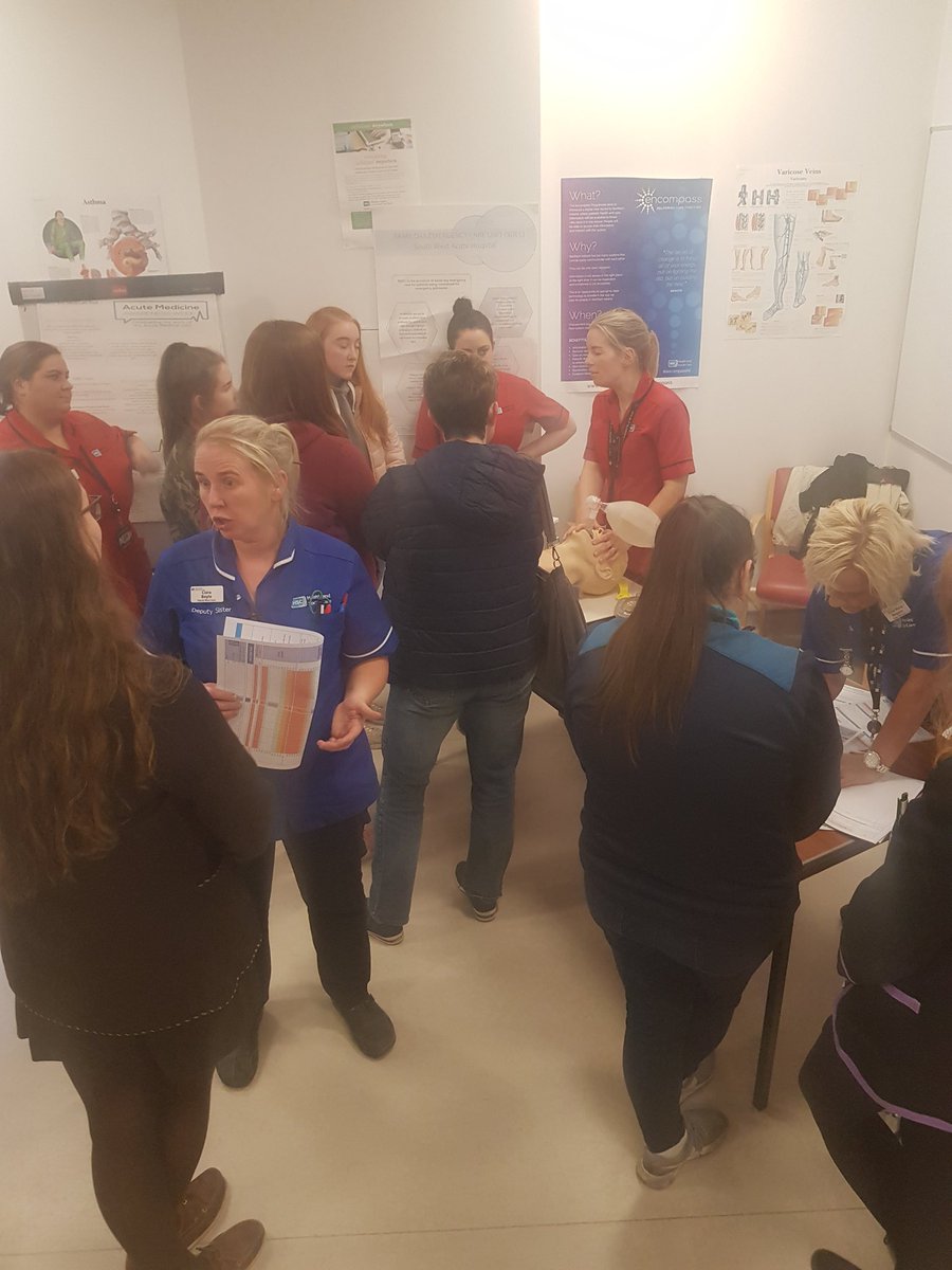 Great evening talking to school students about a career in nursing #swah #whsct #thefuturelooksbright @MaireadMcCl @WesternHSCTrust @sineadmcgirrya1 @juliescollins1