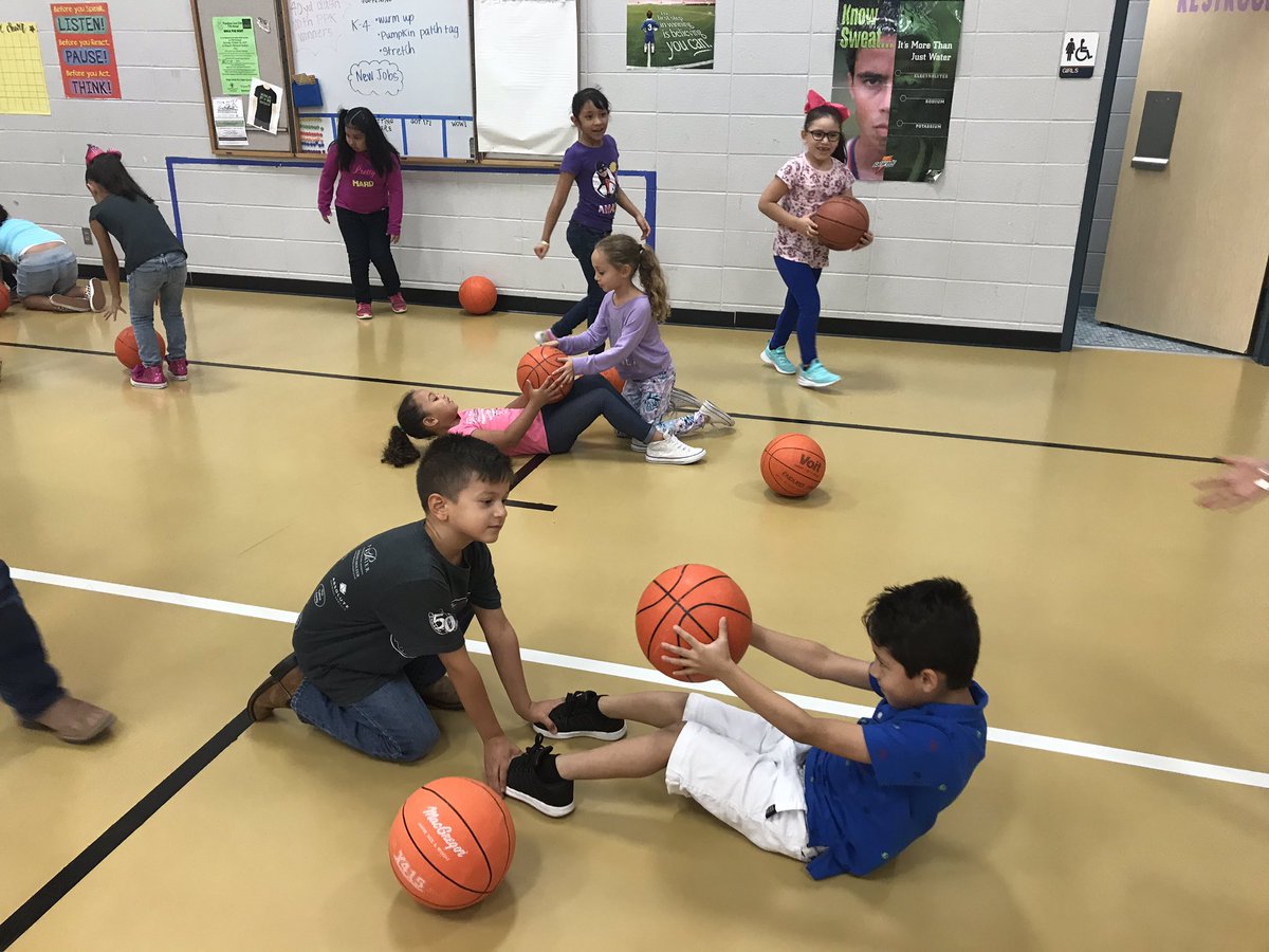 coach_guevara's tweet photo. Our pumpkin 🎃 patch in the gym! #squats #curlups #pumpkinpatch #PhysEd thanks @OPENPhysEd for this activity! The kids LOVED it! https://t.co/3OIOCvYMiv