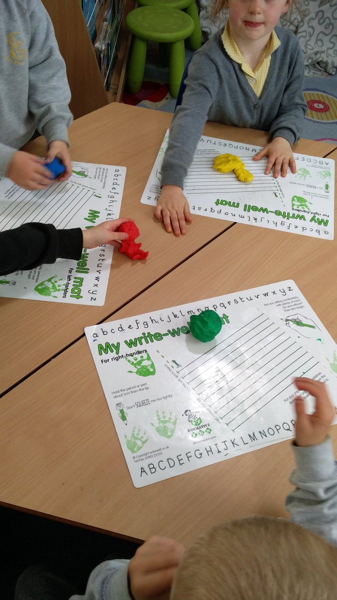 EastLintonPS's tweet photo. P1 have been developing their #cooperativegroup skills through #juliadonaldson's #thesmedsandthesmoos. They have created some smeens and smellows to build on their #storytelling skills and are looking forward to creating the next chapter together. #earlyliteracy #youngauthors https://t.co/C0my1QibNS