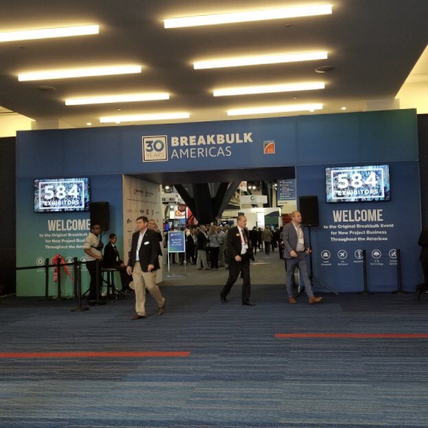 ExhibitNetwork's tweet photo. Day 2 at Breakbulk Americas.
Oct 8-10, 2019
GRBCC
Houston TX
#bbam2019 #BBAM19 #cargo
#tradeshow #exhibits #Maersk https://t.co/YDTcXJZSE0