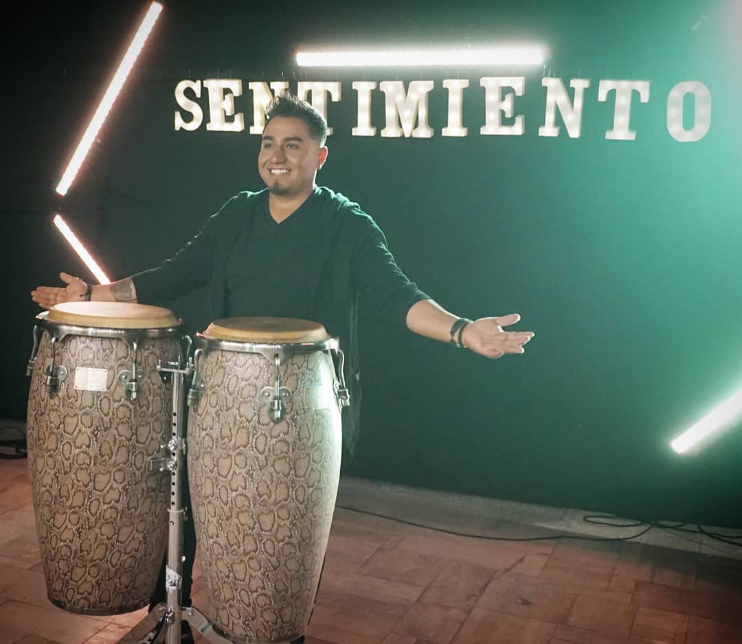 #FotoDelDía
Cumbiando con sentimiento.
#TycoonSonando con las #Congas Serie Fantasy Boa.
La foto es cortesía de Antonio Barra desde #Chile
#PlayedWithHeart
