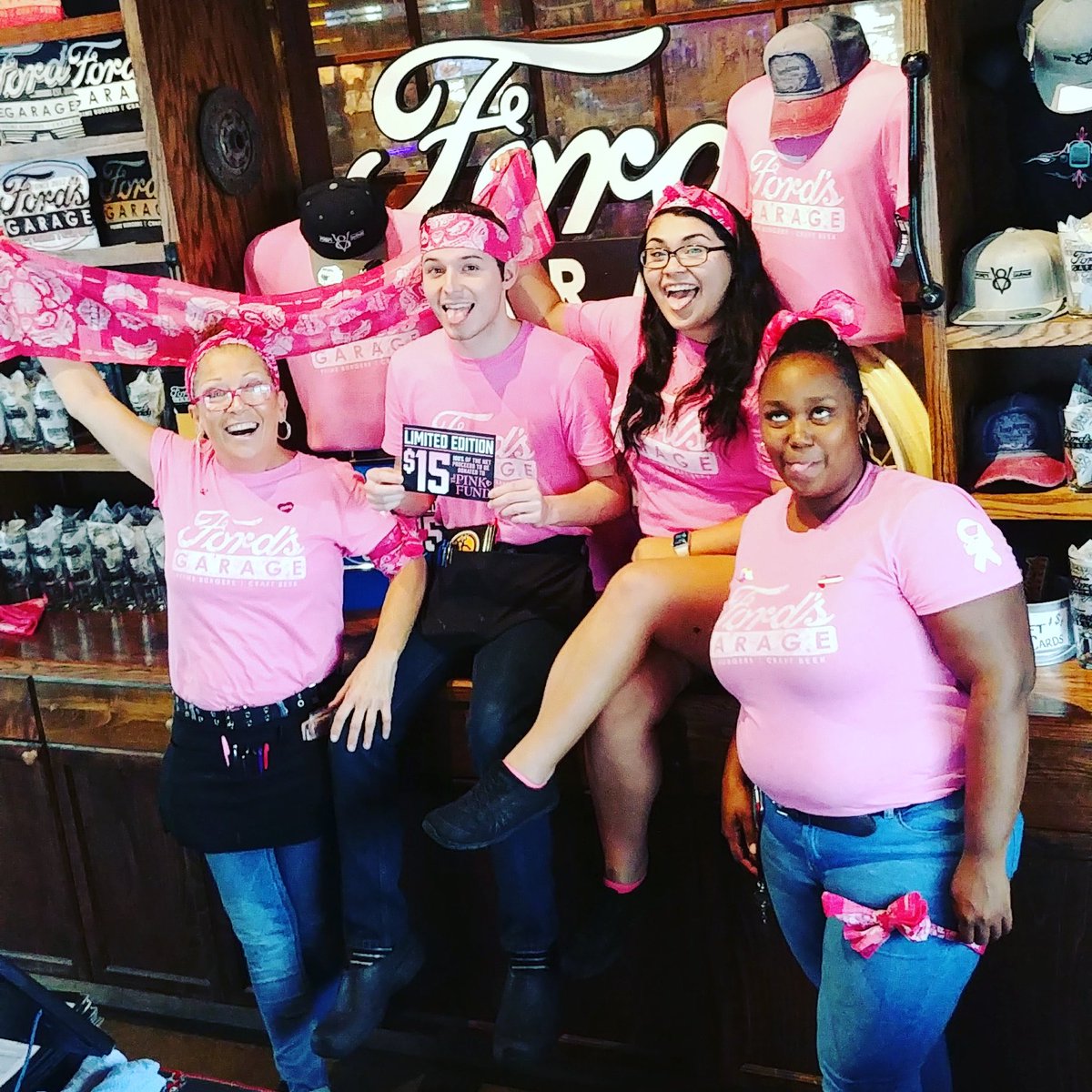 #FordsGarageCares in Lakeland! Have you bought your $15 Ford’s Garage Pink Shirt yet? 100% of net proceeds of the t-shirt sales will benefit #ThePinkFund! Available at participating locations.