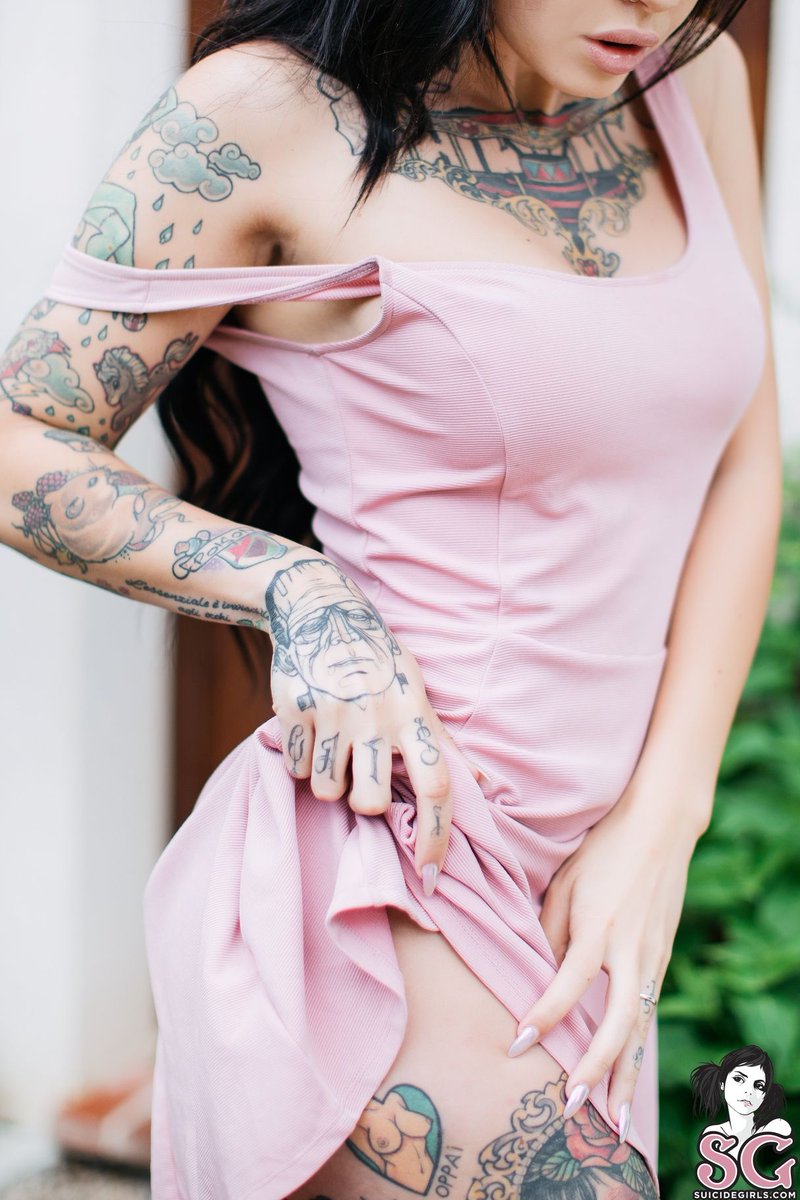 SuicideGirls's tweet photo. "You Can Leave Your Hat On" with beautiful Blooma in her new #MR photoset on #SuicideGirls 😍 - https://t.co/fzlCYh1Mov https://t.co/90x6As6sha