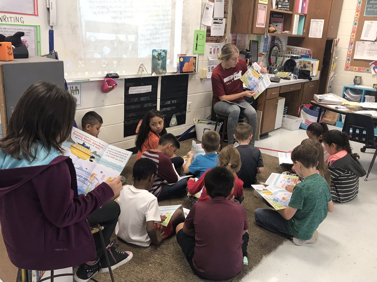 MsEubanksZE's tweet photo. Our @ZundyElementary second graders had an epic time reading with the @msutexasvb 🏐 team today! They 💗 the @secondandseven’s books! Check out the last photo for a glimpse at Zundy’s rock, paper, scissor reigning🥇champ🥇! #ZundyKidsDeserveIt https://t.co/5HXWlHNLVJ