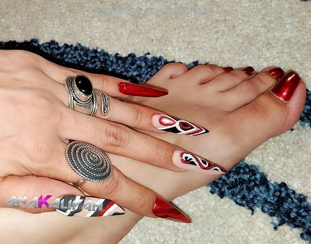 New nails on deck. I love them 😍 where my foot lovers.... #longnails #prettyfeet #manipedi #prettyfeetgang<a href="/tag/prettyfeet"class="tags"><span>#prettyfeet</span></a><a href="/tag/manipedi"class="tags"><span>#manipedi</span></a><a href="/tag/longnails"class="tags"><span>#longnails</span></a><a href="/tag/prettyfeetgang"class="tags"><span>#prettyfeetgang</span></a>