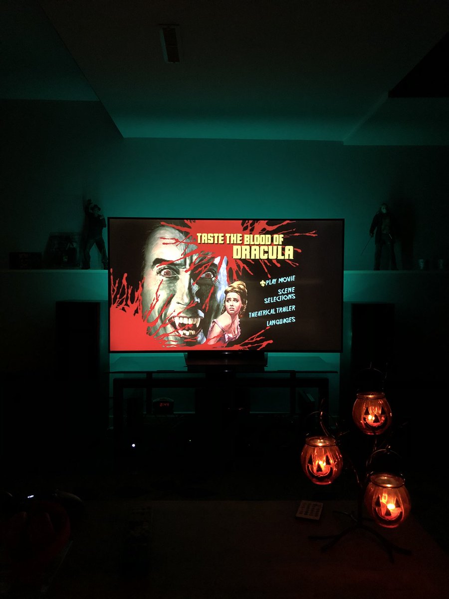 Mads_Enthusiast's tweet photo. Day 9: Taste the Blood of Dracula ๐ง๐ปโโ๏ธ
#31daysofvampires #vampires #christopherlee #dracula #31daysofhorror #NowWatching https://t.co/Rb9a1SqxJw