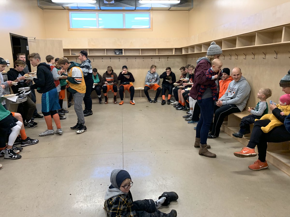 MrKyleYRHS's tweet photo. #YRHS Jr Raiders celebrated football, food and family with their annual Chili Bowl touch football tournament. The players suffered their first loss of the year as the coaches won for the 6th straight year! https://t.co/NmUUCOruAL