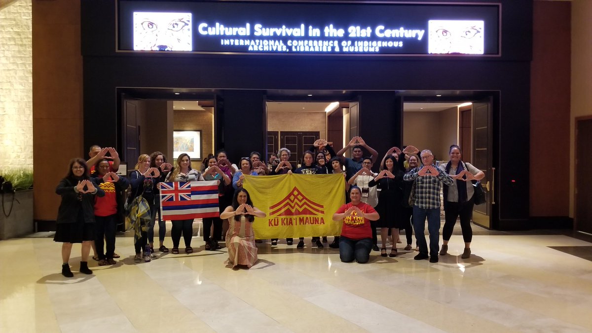 keahiahi's tweet photo. Mahalo to everyone who came to our gathering tonight, we are so appreciative for your spending time with us. #librariansformaunakea #kukiaimauna #atalm2019 https://t.co/aSIkJdxOtt