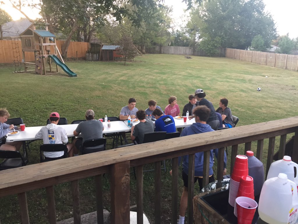 FayDogBaseball's tweet photo. Was great having 25 players over for family time tonight. It was full of fun, fellowship, food, and some playoff baseball. #OnTheEnergyBus https://t.co/uEKdSAvc83