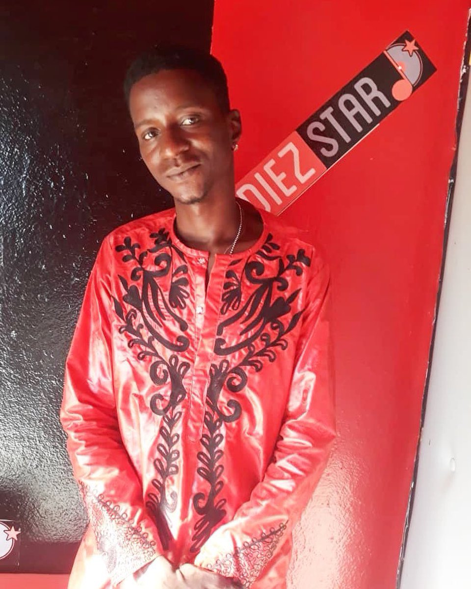 KeyzitSamir's tweet photo. L’artiste Damy Star en interview avec le site DIEZ STAR pour la promotion de son album qui sortira le 25 octobre !

#DamyStar #DiezStar #HairaiBeNa #KeyzitMali #KeyzitAfrica #Keyzit 🇲🇱 https://t.co/BTvwTpzp9h