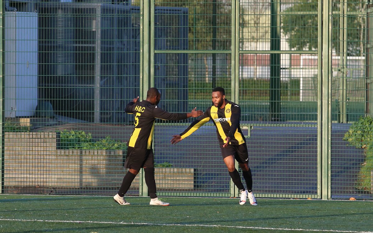 AndythePhotographer tweet media