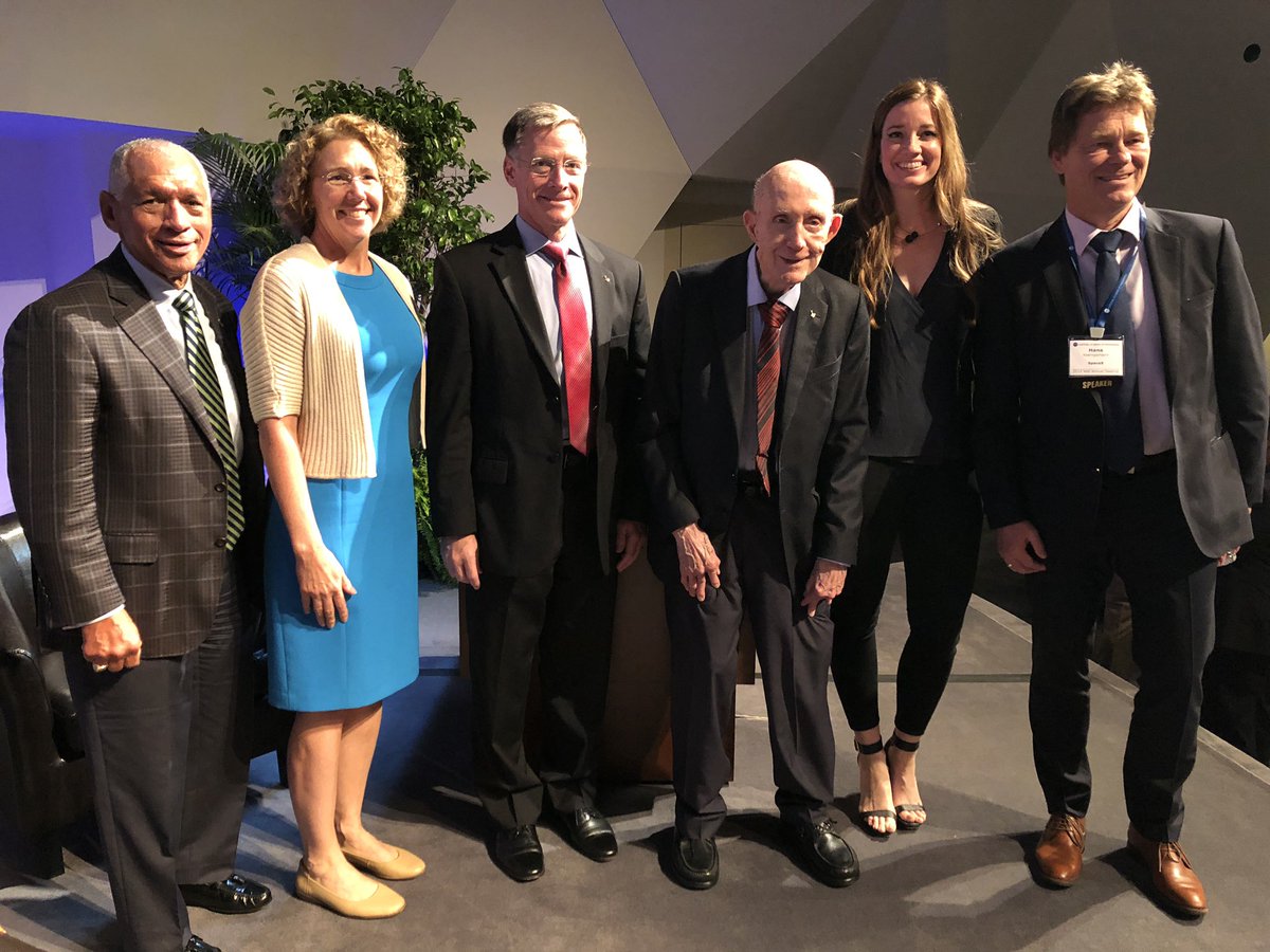 Moderated an incredible panel on “Human Space Flight: Apollo 50 years on” ... and then danced like crazy with so many wonderful NAE members. Thanks <a href="/theNAEng/">National Academy of Engineering</a>! You throw a fun panel and party. :)