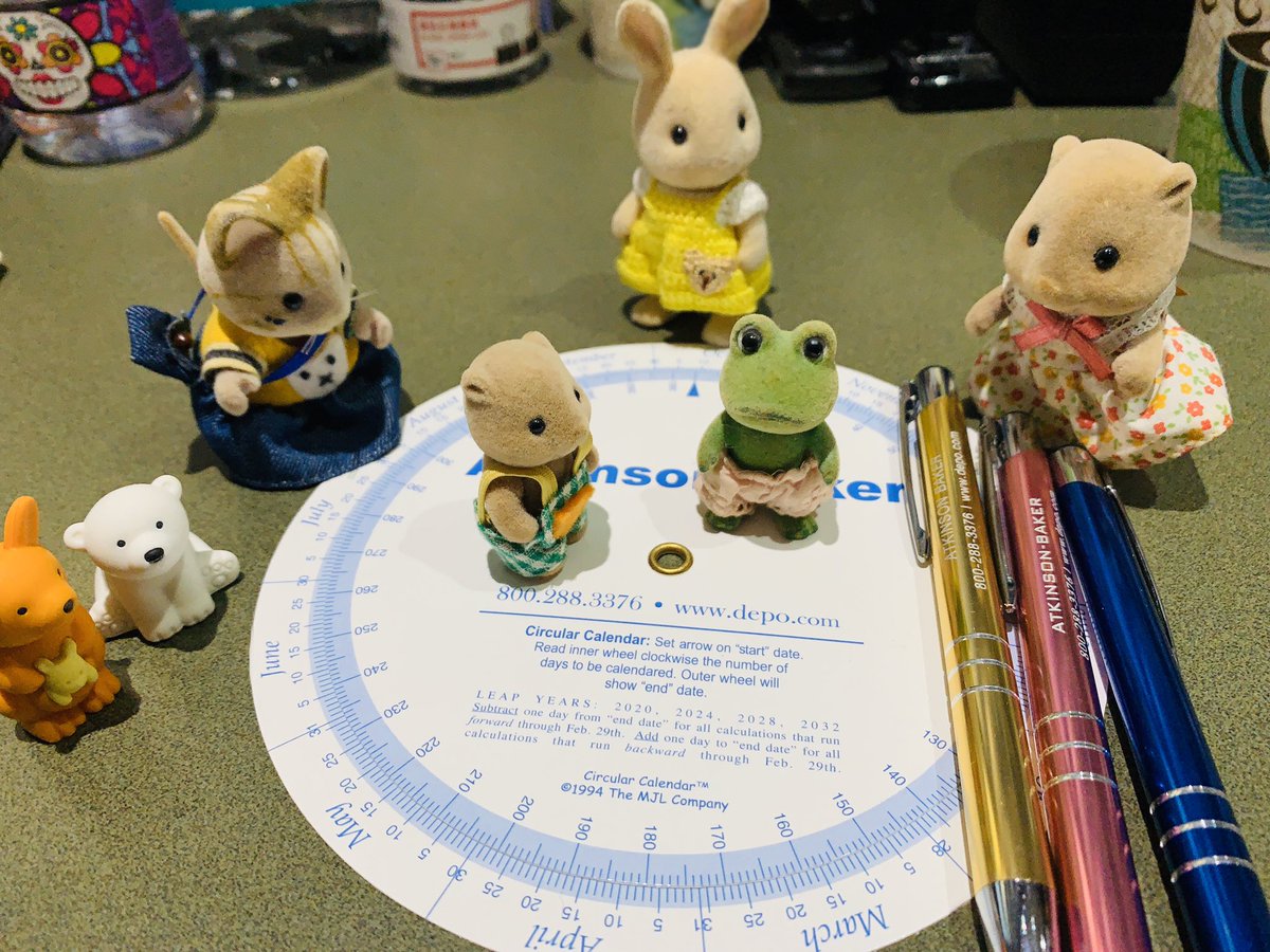 artemis1291's tweet photo. Just received these from a court reporting company as a complimentary gift set. Now I have the whole year revolving in a rotunda. Many thanks😃 #atkinsonbaker #Wednesday #sylvanians #sylvanianfamilies #miniatures #legalassistant https://t.co/idzXFQo6qA