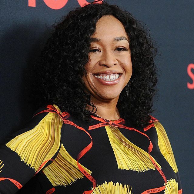 shondarhimes's tweet photo. #WayBackWednesday to #Scandal100 (Still not over this pasta dress) https://t.co/JLWlBMzMgO https://t.co/bKhjgsNBR4