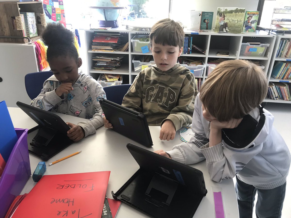 GoLemonheads's tweet photo. The Lemonheads played Quizlet Live today! The game focused on math vocabulary for module 1! @D97Scaro #longfellowbears https://t.co/gkf5WVMmeK