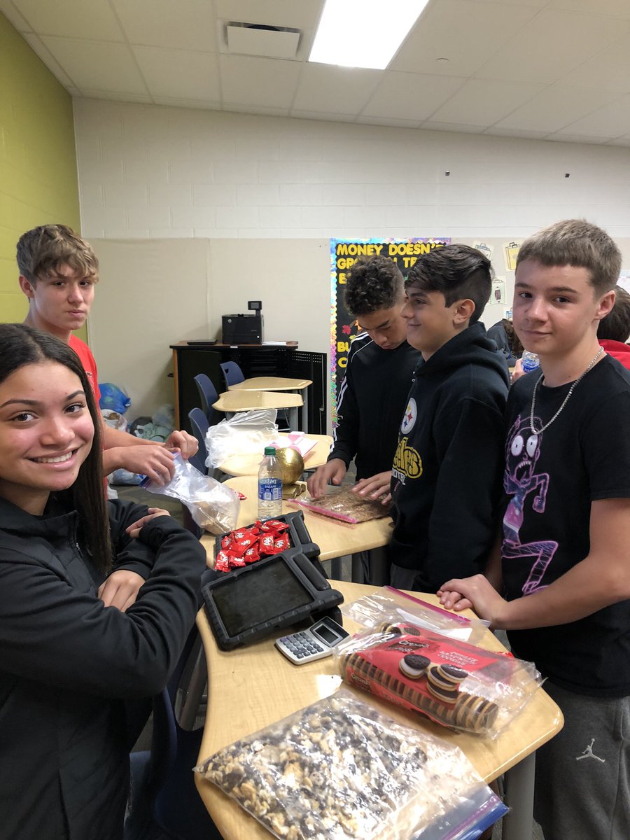 nhs_bpa's tweet photo. Have some FUN and join BPA 🍦🍨Follow @nhs_bpa #PentaPride #OneRangerNation https://t.co/jynwQugPXe