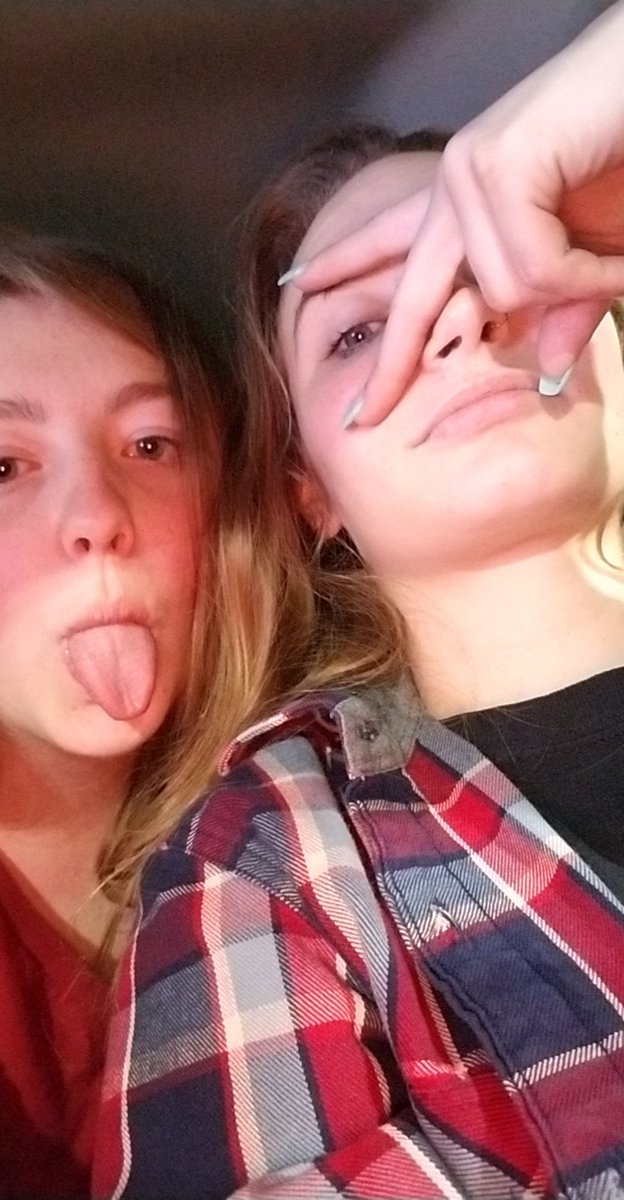 skayyter's tweet photo. Best friend who lived 2 minutes away for all of high school, we've had our ups and downs and we stray and come back to each other but that's what makes us strong, I love you babe https://t.co/rZeKzODwHN