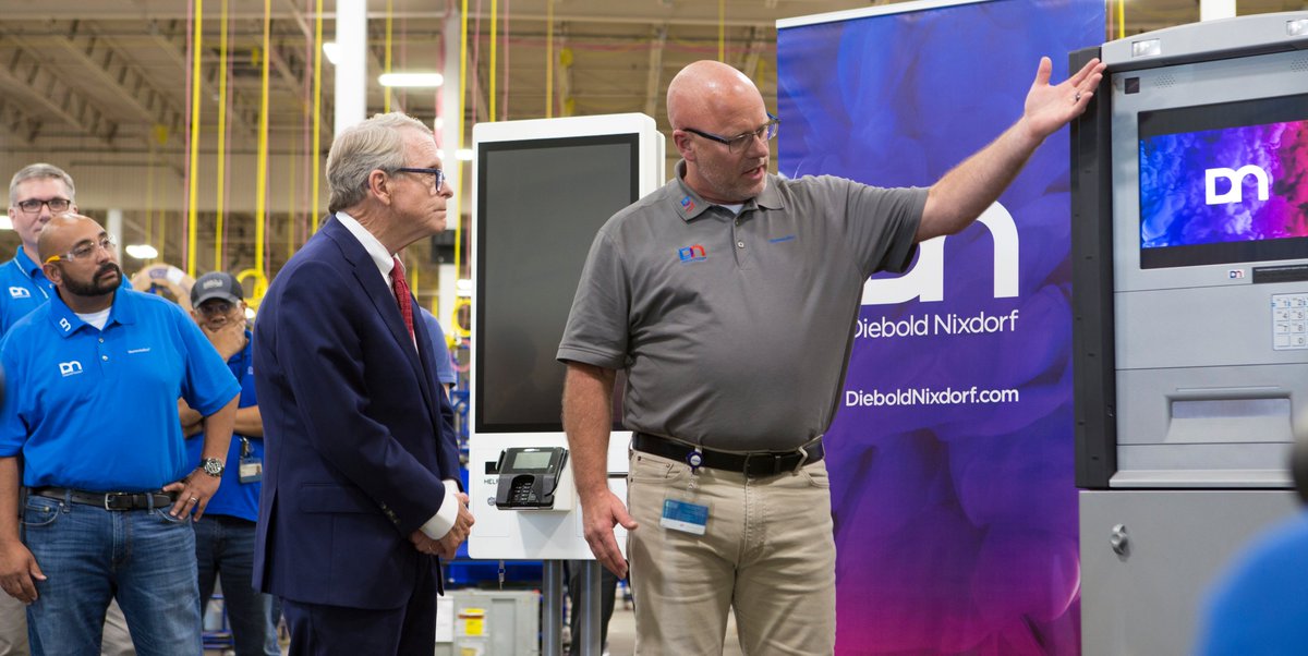 DieboldNixdorf's tweet photo. .@GovMikeDeWine visited our manufacturing operation in North Canton, Ohio. This facility allows us to meet our operational needs while bringing an influx of jobs to the surrounding community. https://t.co/3FzTEx35Tn