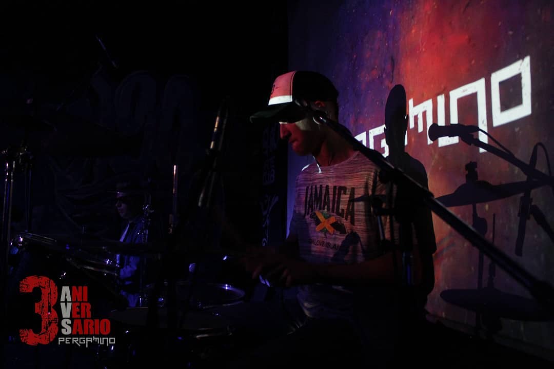 Después de un mes volvemos...y a vos donde te vemos? <a href="/bertone/">bertone</a>.nico
.
.
Próximos shows:
⚫25/10 - Que sea rock (Río Segundo, Córdoba)
⚫01/11 - Wachitas Bar (Invitados)
⚫15/11 - Wachitas Bar
#Pergamino #envivo #agenda #rock