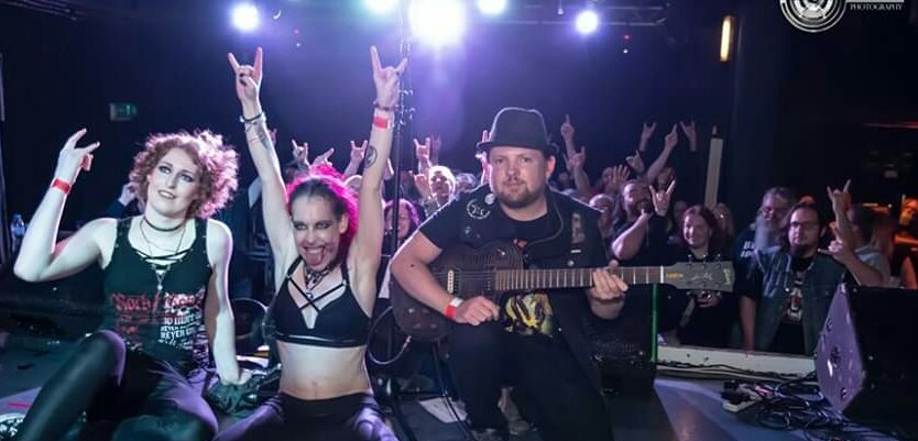 OfficialLuci4's tweet image. Night night #LBDeviants (that's u @LBDofficial fans) &amp;amp; my lovely, delicious &amp;amp; amazing followers!! 

Mwah til 2moz