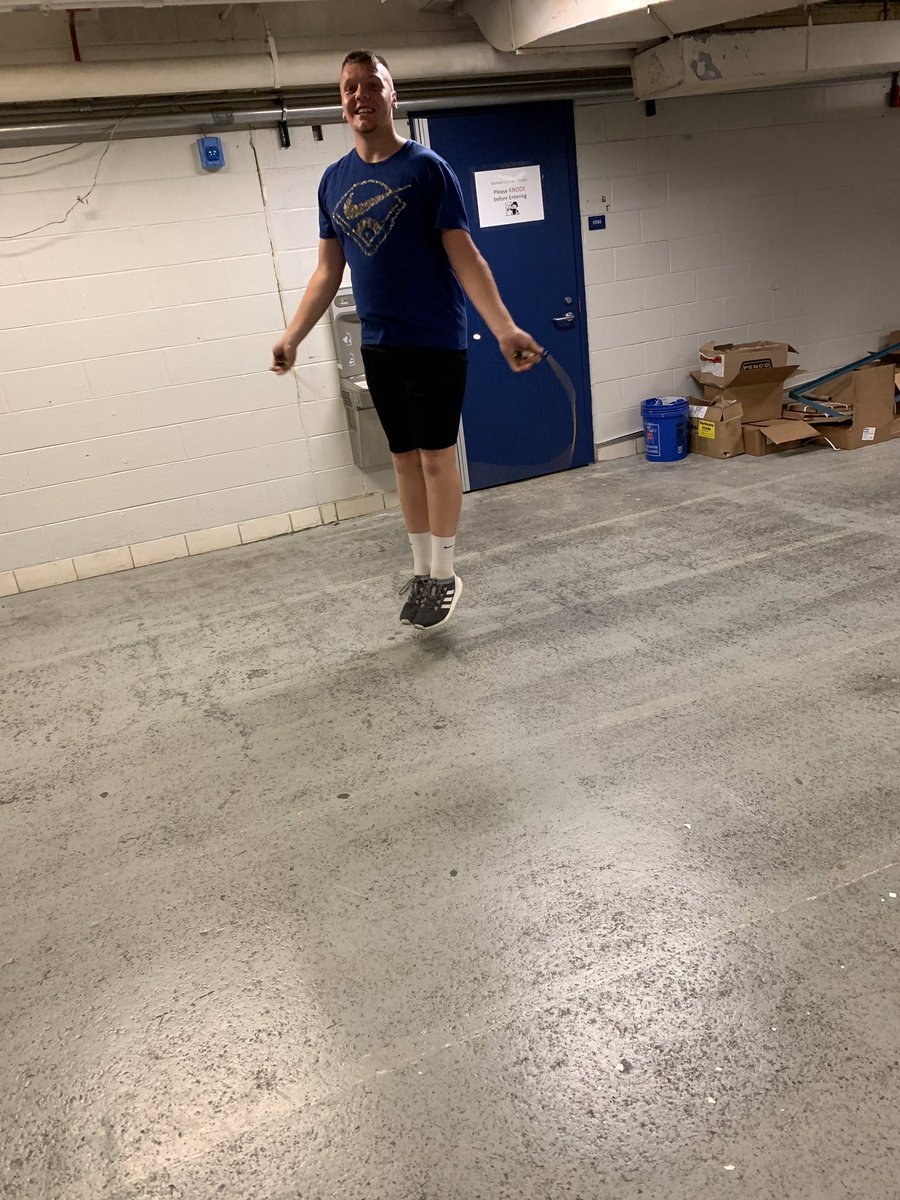 DGSBasketball's tweet photo. 5 minutes of jumping rope to start CrossFit today! #buildingtoughness https://t.co/2wDUyshXet