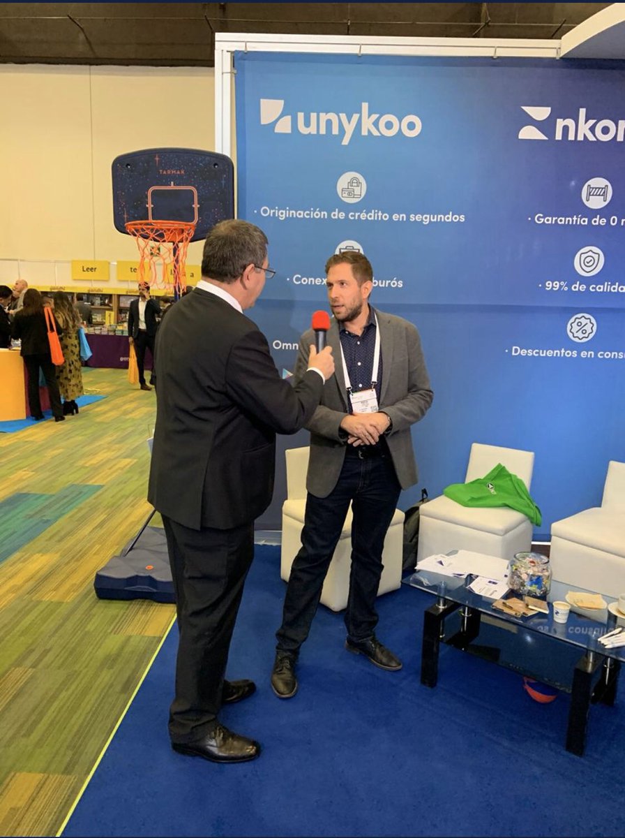 Nebicio's tweet image. Gracias @crevolutionmx @CDC_Mex y felicidades por haber organizado, como cada año, un evento de primera. Fuerte abrazo a todos! @KibanMx