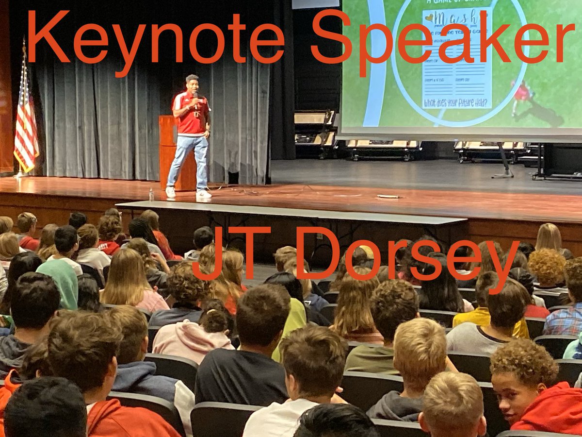 mr_rose_SC's tweet photo. Career day @MountainViewMS1. 8th graders heard from a variety of speakers today! So much experience and knowledge for the students to learn https://t.co/tuLTlPYMo9