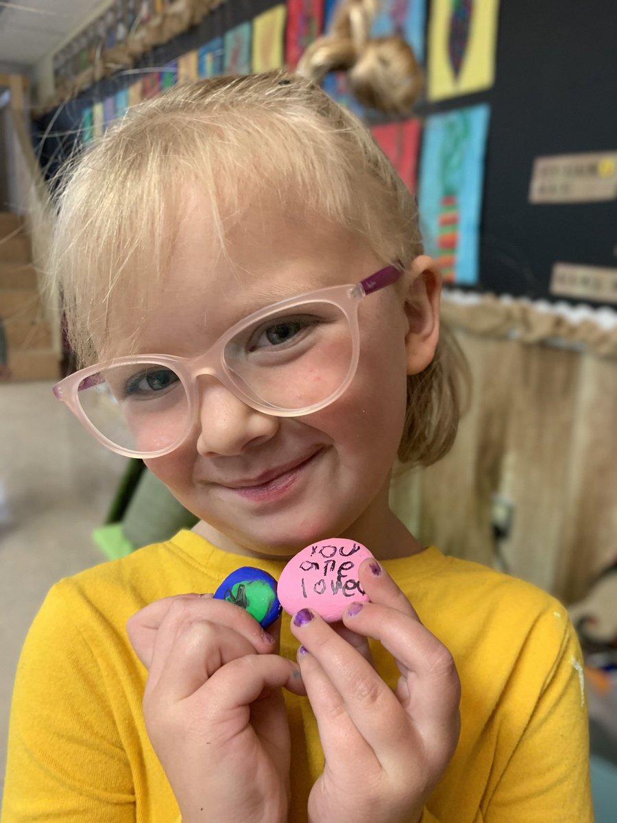 MissB🐝 tweet media