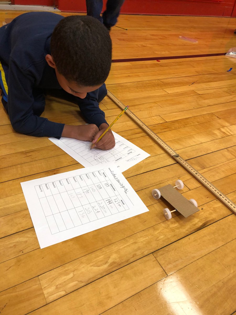 MikeDittman6's tweet photo. Third graders working hard on a STEM project. We had a lot of fun building cars and measuring how far they can roll! @NR_STEM https://t.co/rpe4zUMNnZ