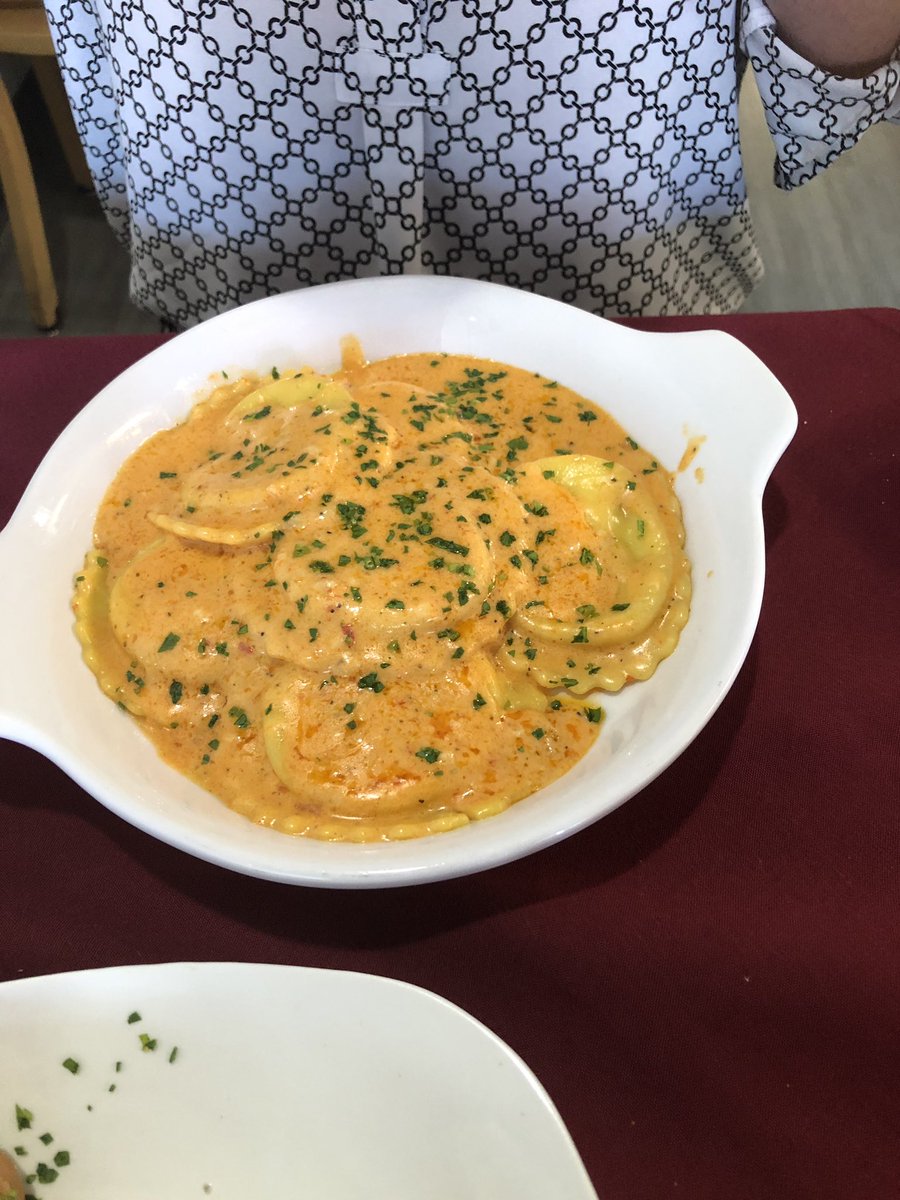 ChinoAZManager's tweet photo. So excited to have found this amazing Italian restaurant in Avondale.  The Pasta Factory is family owned and operated. The food is OUTSTANDING and so was the service!  @AZAvondaleNews @LaceyJamesUS https://t.co/SUyZj6AAOE