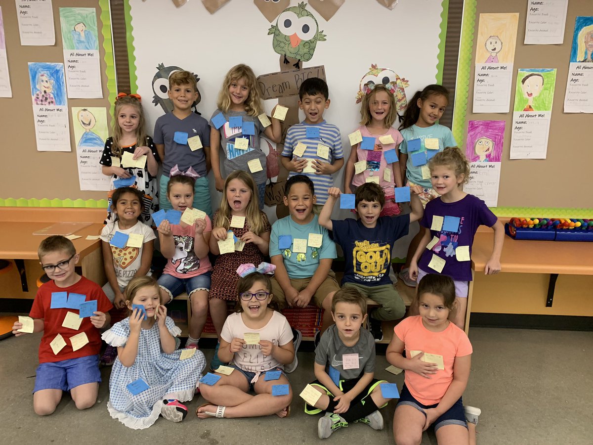 BrandeeJmorvent's tweet photo. First grade ay Herff has had a busy week. A visit to the fire station and positive post-it note day! We can’t wait to see what tomorrow brings! #herffhawks #WeAreBoerneISD https://t.co/FTGL2duLlN