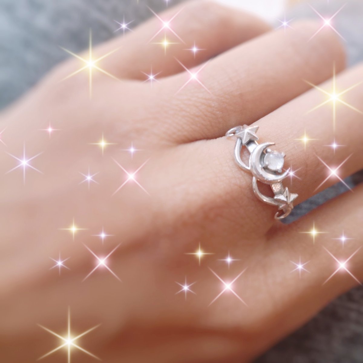 bisoulovely's tweet photo. ✨💍GIVEAWAY💍✨!!

Oopsies! I accidentally made this ring a bit too big for myself!

So.. let's do a giveaway! 
Like + RT this tweet and follow me for a chance to win this magical girl inspired ring! It's size 7 and 1/2, and made of sterling silver and moonstone! Ends the 20th! https://t.co/nAx5kF3wiA